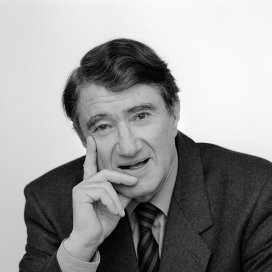  Étienne-Émile Baulieu