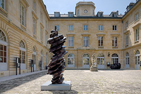 Sculptures cour d'honneur Sculptures cour d'honneur