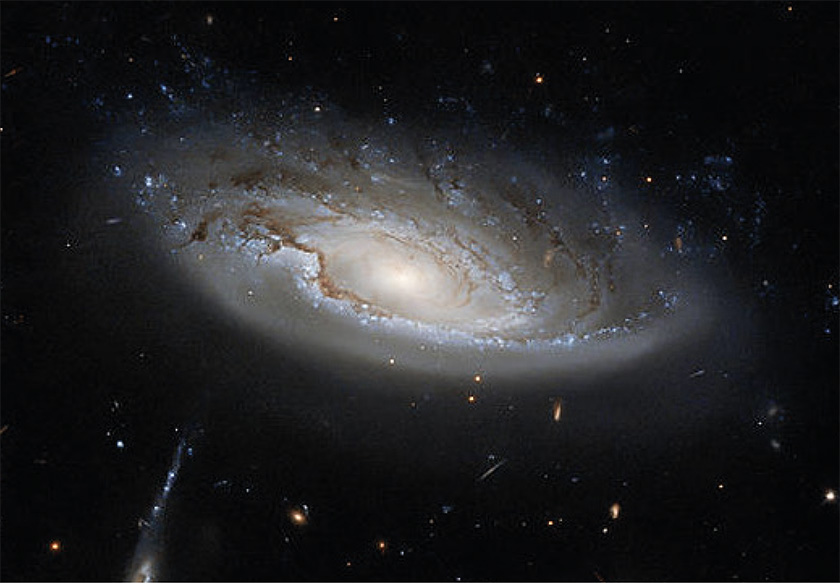 Galaxie UGC 2665