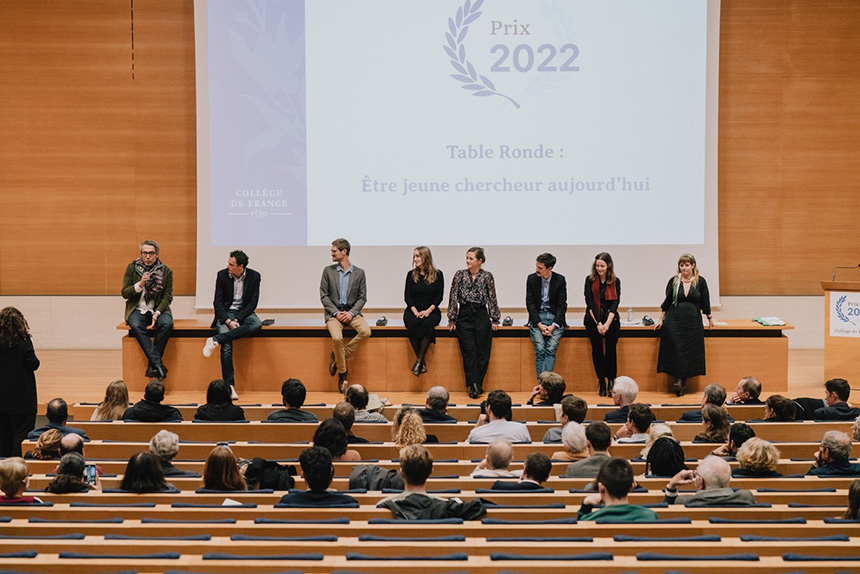 The winners of the Collège de France 2022 awards gathered for a round table discussion at the end of the ceremony
