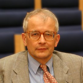 Denis Knoepfler
