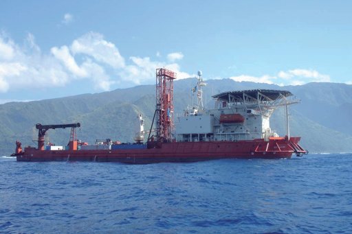 Drilling boat