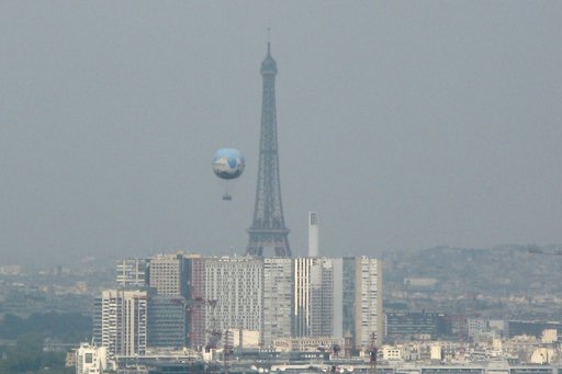 Pollution au-dessus de Paris © C. Magdelaine / notre-planete.info
