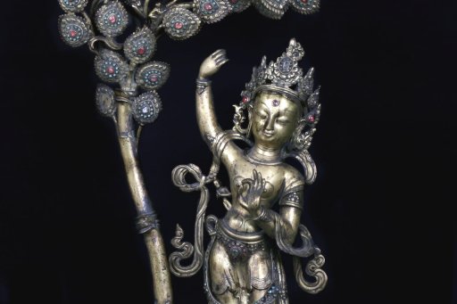 Statue depicting the birth of Buddha