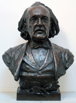 Buste de Jules Oppert