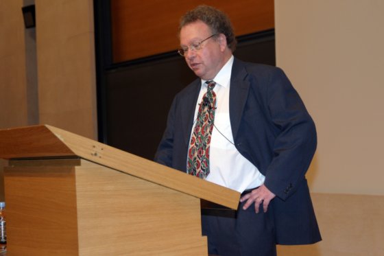 Jean-Louis Mandel during his opening lecture