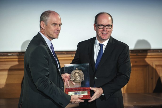H.S.H. Prince Albert II of Monaco presenting the Grand Medal Albert I section Sience to Edouard Bard 