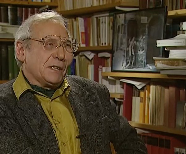 Paul Veyne dans son bureau
