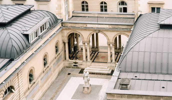 La cour Letarouilly. Vue du site Marcelin-Berthelot depuis la Sorbonne