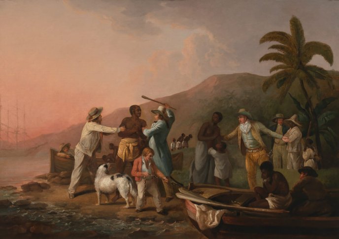 Afficher l'image en plein écran : Scène historique de débarquement avec des personnes échangeant près d’un bateau et de palmiers au coucher de soleil