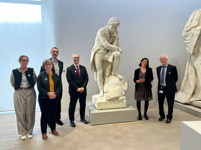 Inauguration du "Monument à Jean-François Champollion" de Bartholdi au musée Camille Claudel de Nogent-sur-Seine