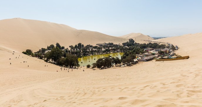 Display the full size picture: Oasis de Huacachina, dans la région d'Ica au Pérou