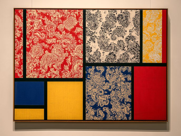 Afficher l'image en plein écran : Tableau abstrait composé de panneaux géométriques rouges, bleus, jaunes et beiges, ornés de motifs floraux et de volutes, encadrés de lignes noires