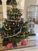 Christmas tree decorated with gifts