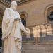Statue of Guillaume Budé at the College de France