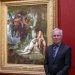 Le Pr Thomas Römer devant la peinture "Le Paradis perdu" d’Alexandre Cabanel